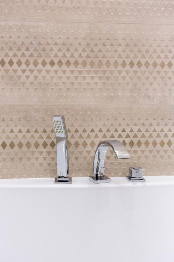 Luxury 3Bedrm 2Bathrm Apartment With Danube River View Boedapest Buitenkant foto